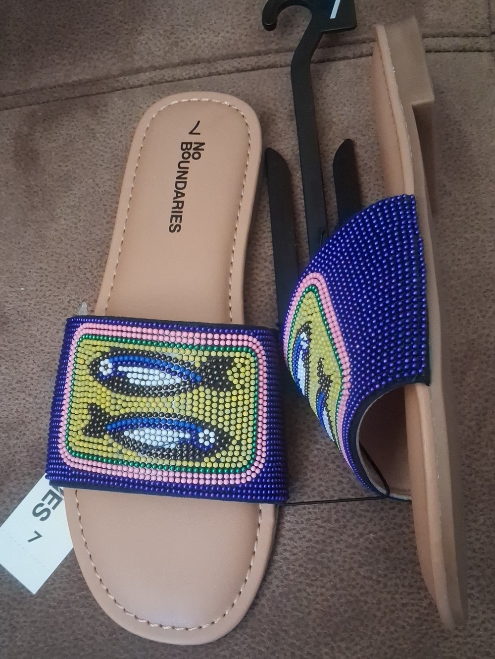 No Boundaries Women's Beaded Sandal Slides With Fish Design